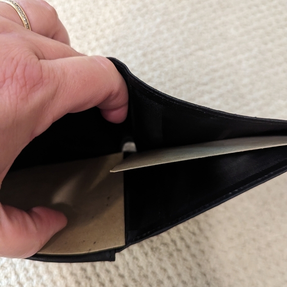 Men's Genuine Leather 4.5" x 3.5" Black Wallet NWOT - Picture 4 of 7